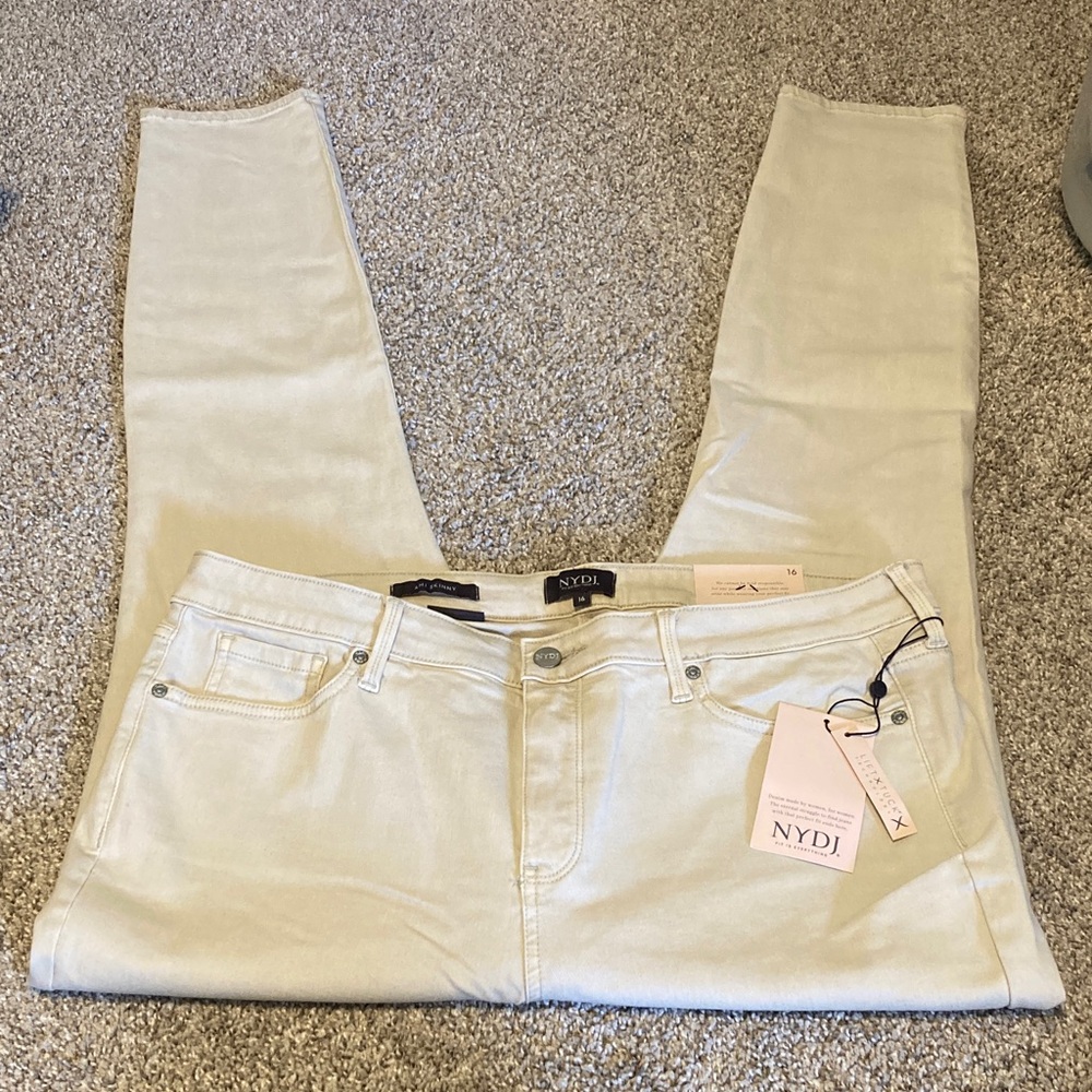 NYDJ Light Beige Ami skinny Denim Pants, NWT